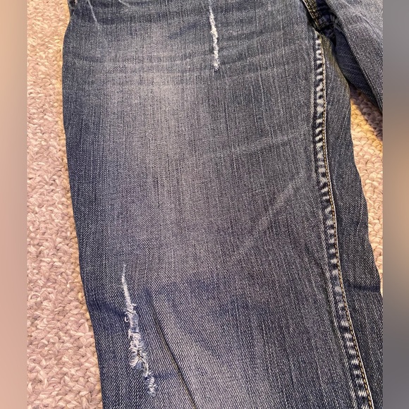 Women’s Size 30 Silver Jean Capris - Picture 4 of 7